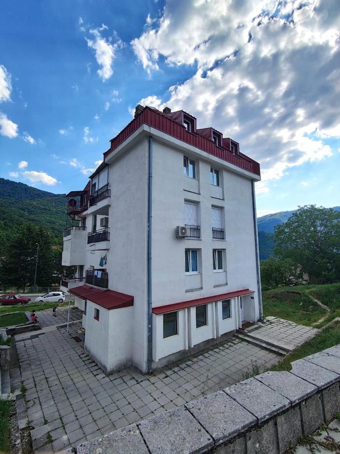 Apartman Sara Плужине Екстер'єр фото